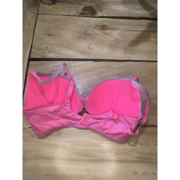 Vs Bra - Picture 2 of 4